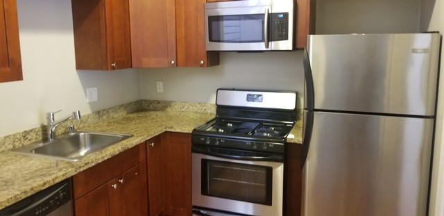 Photo of 3001 Pine #8