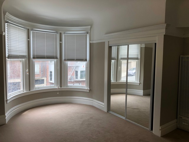 Photo of 2338 Franklin #3