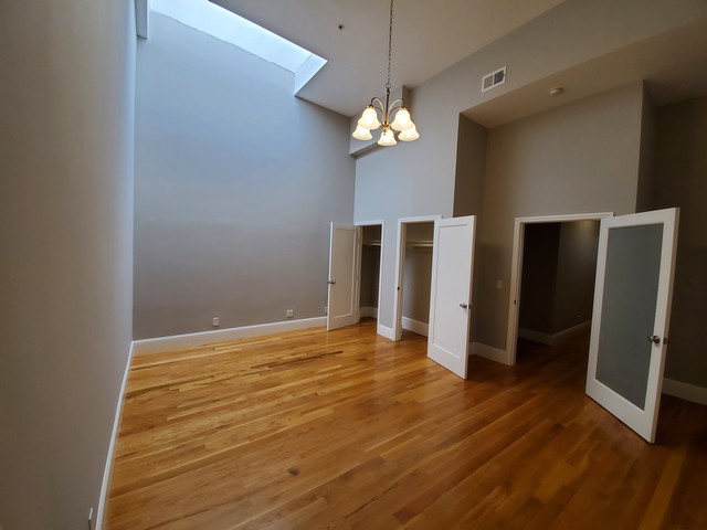 Photo of 888 Broadway